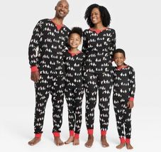 Wondershop Baby Holiday Penguin  6-9 Months Matching Family Footed Pajama Set image 2