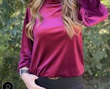 Texas True Threads Velvet Hoodie Size S - $27.72
