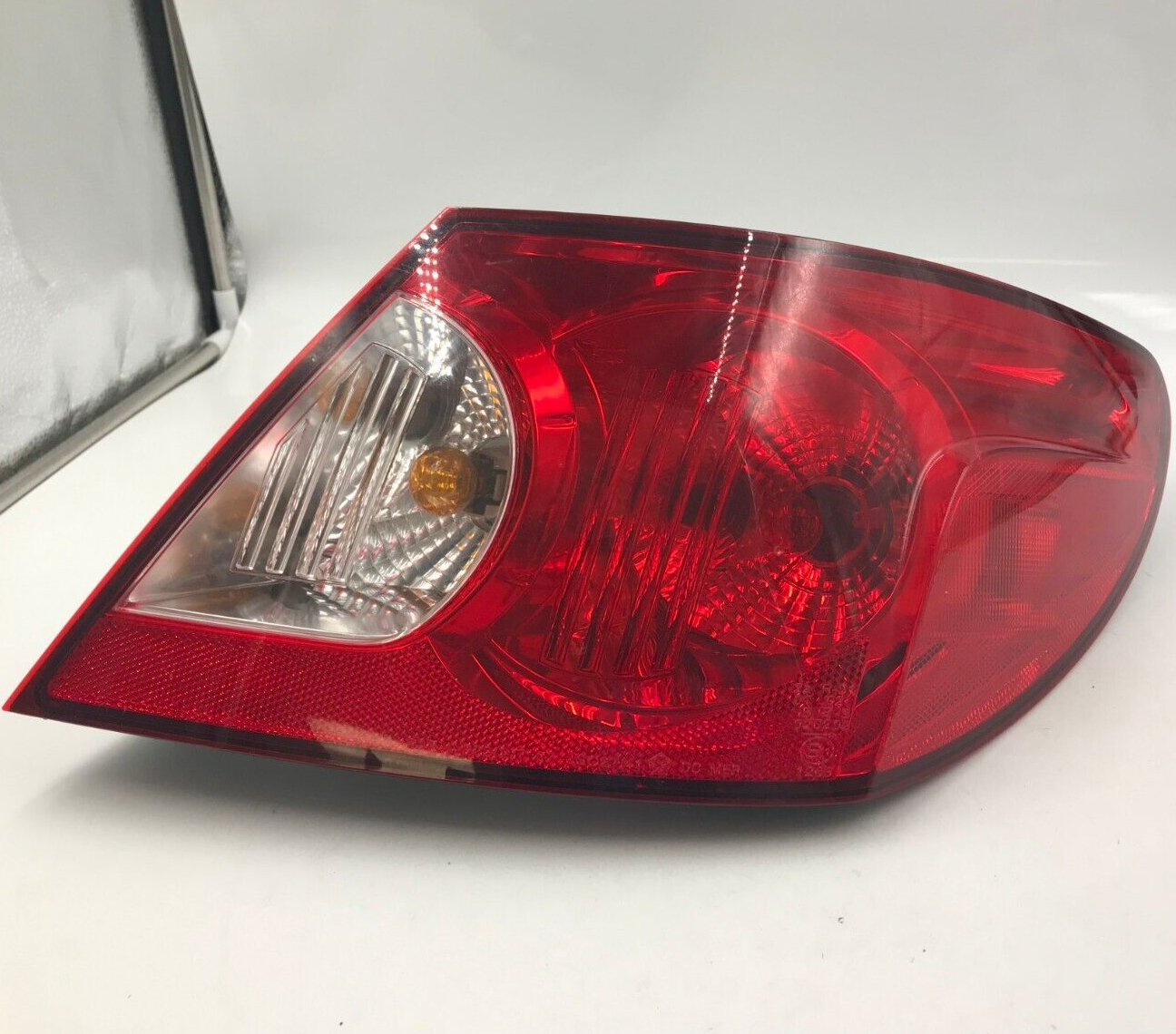 2007-2008 Chrysler Sebring Passenger Side Tail Light Taillight OEM A02B34030 - £42.62 GBP