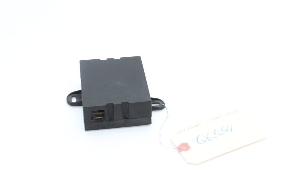 07.5-10 CHEVROLET SILVERADO 2500HD JUNCTION BOX Q6994 - $43.96