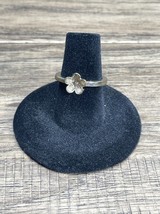 Vintage Gold Tone Small Flower Ring Size 5.5 Floral Estate Fashion Jewel... - $13.48 CAD