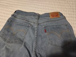 Levi&#39;s Women&#39;s Super Skinny Jeans 29.   Tag W29 L30 - $272.22 MXN