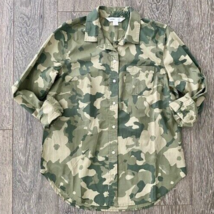 Old Navy The Classic Shirt Floral Camo Size Small Boyfriend Front Buttons - £10.68 GBP