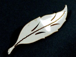 Vintage gold tone metal white enamel leaf Bar Pin Brooch - £15.56 GBP