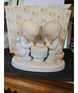 Precious Moments E-5214 Prayer Changes Things, Praying Boy &amp; Girl Figuri... - $277.60 MXN