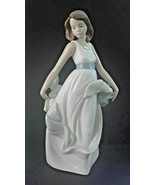 NAO BY LLADRO  Young Woman #1343 10.75” EUC - £62.15 GBP