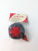 Vintage Singer Round Blue Denim Pin Cushion &amp; Strawberry Emery Needle Sh... - £8.88 GBP