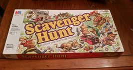 Scavenger Hunt Madcap Seek &amp; Search Board Game Jack Davis Art &#39;83 Milton Bradley - £7.90 GBP