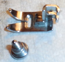 Singer Merritt 4016 Free Arm Low Shank Zig Zag Foot #55614 w/Mounting Screw - $9.00