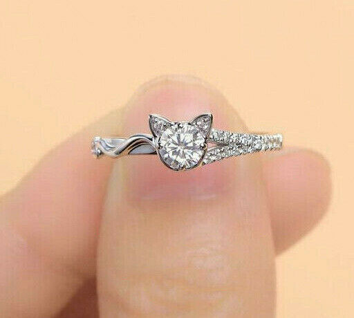 1.00Ct Round Cut White Diamond 925 Sterling Silver Cat Design Engagement Ring