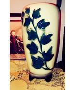 Royal Copley 8&quot; Footed Tabletop Ivy Vase 1940&#39;s-50&#39;s - $747.76 MXN