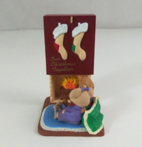 1998 Hallmark Keepsake Ornament A Perfect Match Mice Sitting By Fireplace - $111.32 MXN