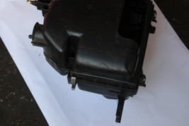 2006-2008 INFINITI FX35 INTAKE AIR CLEANER BOX R1278 image 9