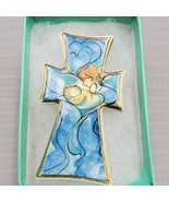 P. Buckley Moss 2000 Millennium Cross Membership Society Pin - $279.91 MXN