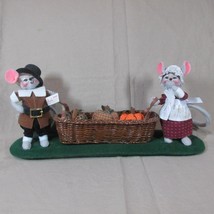 2002 Annalee Mr. &amp; Mrs. Pilgrim with Long Basket of Gourds - $30.40