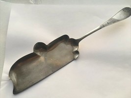 Vtg Rogers,T,Aa Cake Or Pie 12&quot; Serving Blade Plated Silver - £13.85 GBP