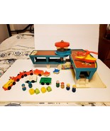 Vintage Fisher Price Airport 996 Little People Play Family - Almost Comp... - $99.00
