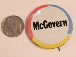 Vintage George McGovern Campaign Pinback Button J3 - £3.88 GBP