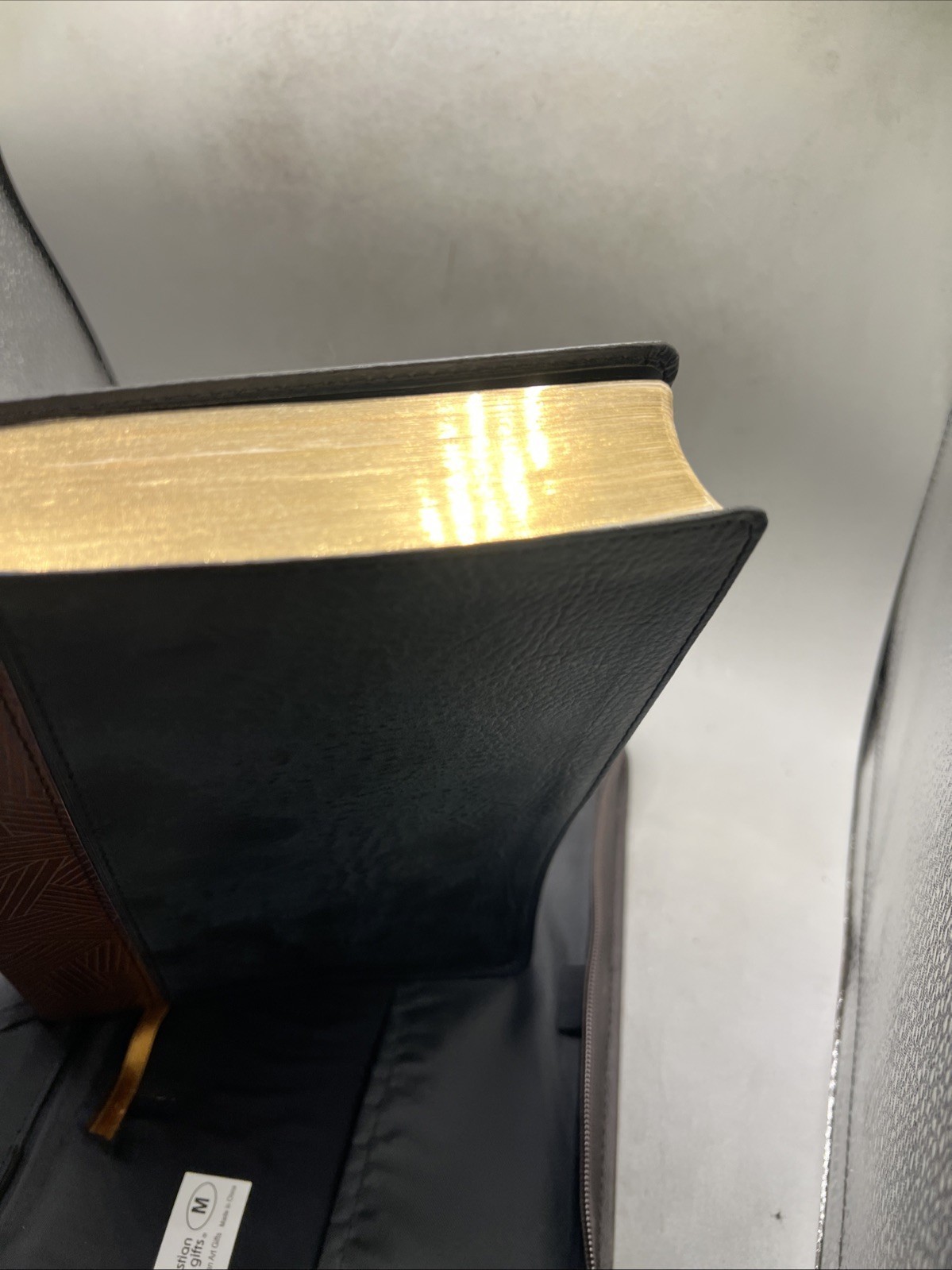 CSB Rainbow Study Bible,Black/Tan LeatherTouch, - CSB Bibles by Holman With Case Item image 4