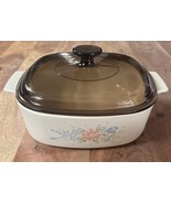 Vintage Corning Ware 2 Liter Casserole Dish With Brown Pyrex Lid - $337.87 MXN