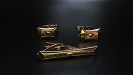 Vintage Gold Plated Textured Cufflinks and Tie Bar / Clip - £11.92 GBP