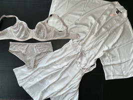 Victoria&#39;s Secret Unlined 36DDD Bra Set M Panty+Robe Off White Gray Lace Foil - £77.57 GBP