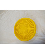 Tupperware®  5-Inch Round Canister Lid 812-8 Yellow-- Damaged - £8.04 GBP