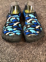 Newtz Five Finger Barefoot Water Shoes Kids Size 6 Blue Shark Print Wate... - £7.23 GBP