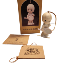 Precious Moments SERVE WITH A SMILE Christmas Ornament Figure 102458 Ret... - $10.95