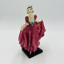 Royal Doulton Lady Delight HN 1772 Figurine Hand Painted Porcelain England Decor - £102.64 GBP