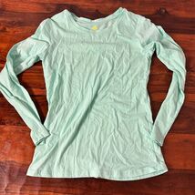 Natural Uniforms Women's Long Sleeve Green Crew Neck Top Size S - $16.83
