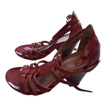 Kenneth Cole Reaction Red Strappy Sandal 8.5 M Leather 4&quot; Wedge Heel shoes - £14.99 GBP