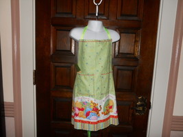 Child Lined Cotton Apron w/Pockets-Winnie the Pooh (Green) - Child Large (8-10) - $12.99