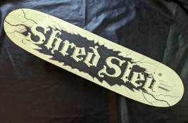 Shred Sled Glow in The Dark Skateboard 31&quot; x 7.5&quot; Complete - £59.96 GBP