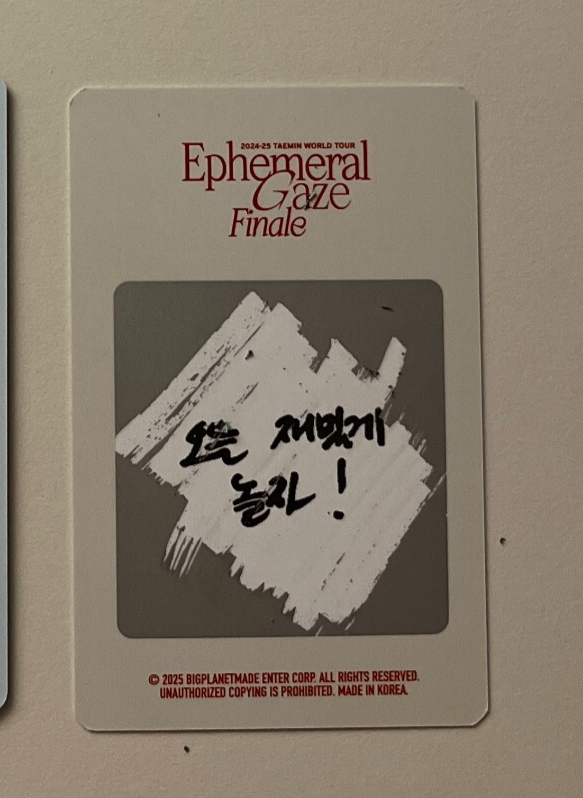 Tarjeta coleccionable oficial TAEMIN 2025 World Tour &#39;Ephemeral Gaze Fin... - $2.98