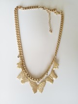 BUTTERFLY GOLD SHORT NECKLACE - $189.35 MXN