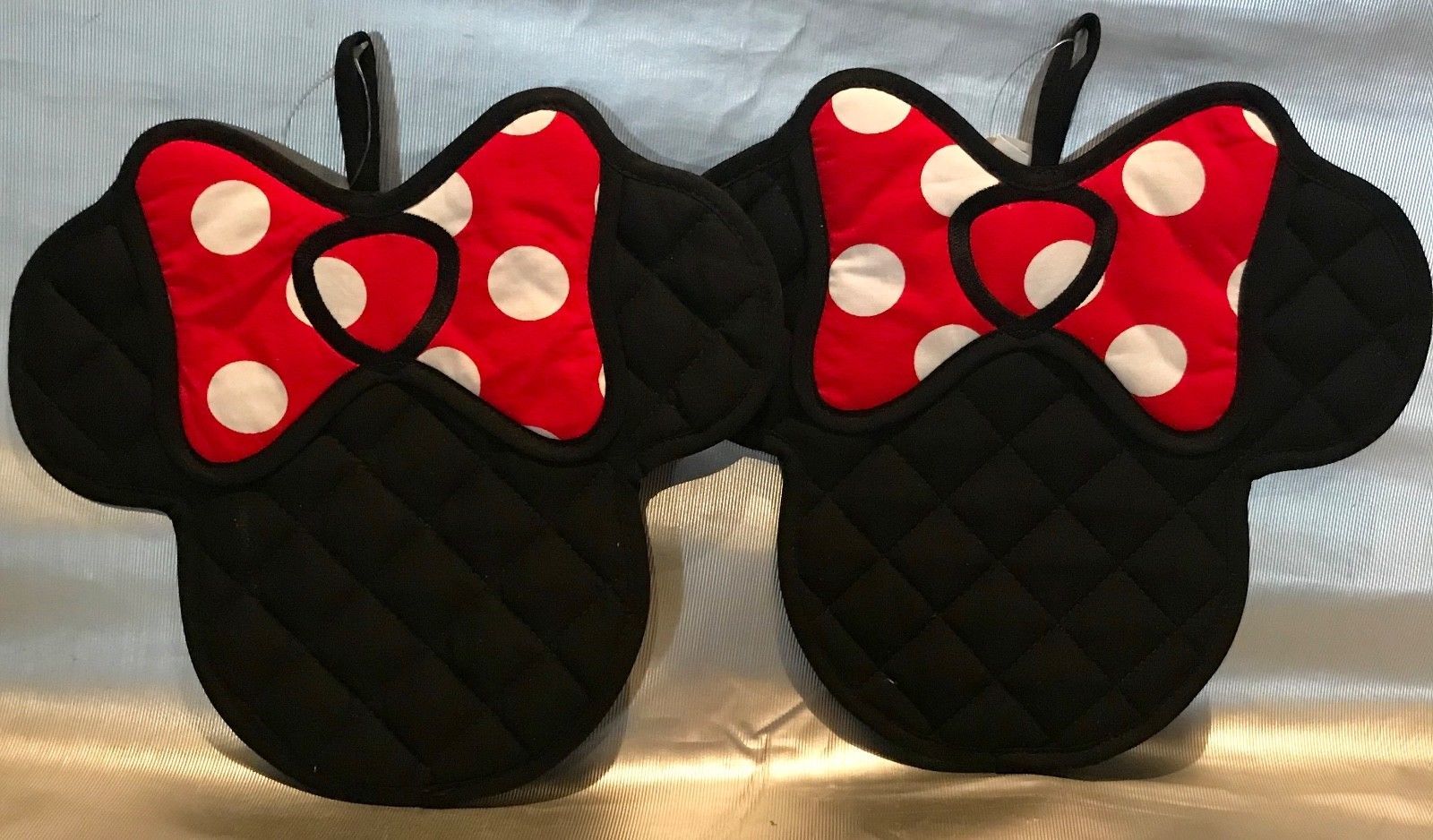 Disney Theme Park Exclusive - Minnie Mouse Ears KITCHEN POTHOLDERS - Set of 2 - $24.94
