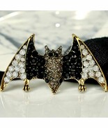 Stunning Elegant Halloween Bat Pin in Blue, Green and Black - Sparkling ... - $16.34 CAD