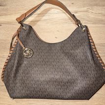 USED: MICHAEL KORS JOAN LARGE SLOUCHY SHOULDER HOBO BAG MK SIGNATURE BROWN - $121.76