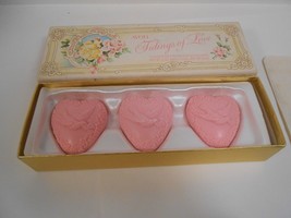 Vintage Avon Tidings of Love Hostess Soaps New  Pink Heart Shaped Soap - £8.89 GBP
