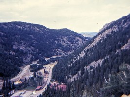 1966 Peaceful Valley Resort Highway Turnoff Boulder Ektachrome 35mm Color Slide - £4.26 GBP