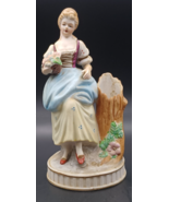 Vintage Bisque Matte Finish, Figurine Vase, 7" tall made by Riaki. - €12,88 EUR Vintage Bisque Matte Finish, Figurine Vase, 7" tall made by Riaki. - €12,88 EUR