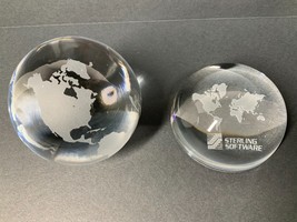 Set of 2 Crystal Paperweights Etched World Maps 1 Globe 1 Dome Sterling Software - £18.47 GBP