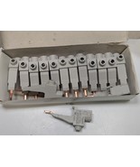 Box of 15 NEW Schneider Electric 10185 Insulated Connectors for C60 Brea... - $1,683.24 MXN