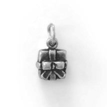 Cute Square Gift Box with Tiny Bow 925 Silver Present Charm Unisex Body Jewelry - £20.09 GBP