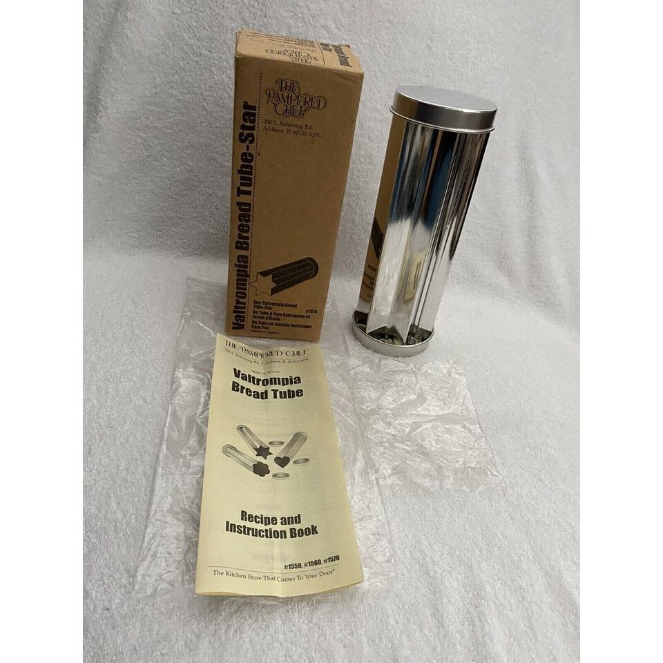 The Pampered Chef - Valtrompia Bread Tube-Star Flower Shape #1570 W/Orig... - $9.89