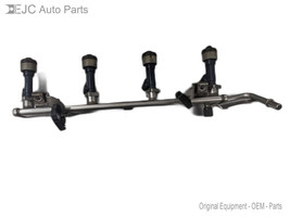 Fuel Injectors Set With Rail For 06-08 Chevrolet Malibu  2.4 12582219 - £38.12 GBP