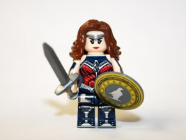 Gift Toys Wonder Woman Bloodlines DC Comic Version Minifigure Action Figures - £6.03 GBP