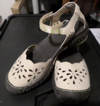 J-41 Adventure On Women’s Mary Jane Floral Vegan Outdoor Shoes Sz 8.5M - £27.18 GBP