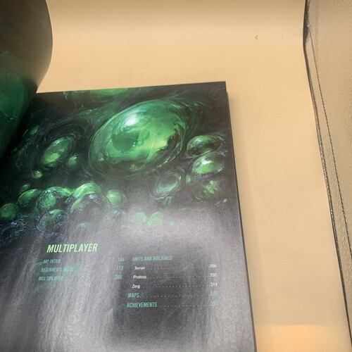 StarCraft 2 II: Heart of the Swarm Collectors Edition Guide Hardcover Item image 5
